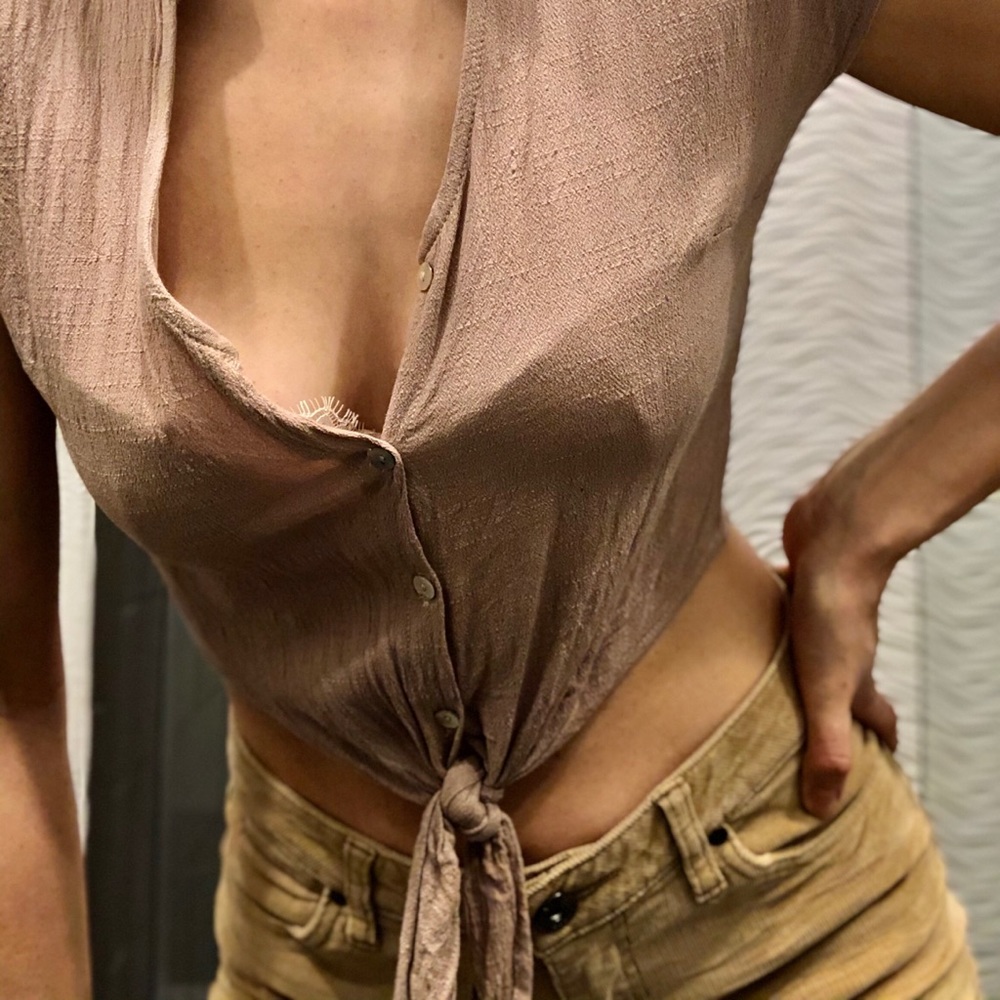 Front tie blush top